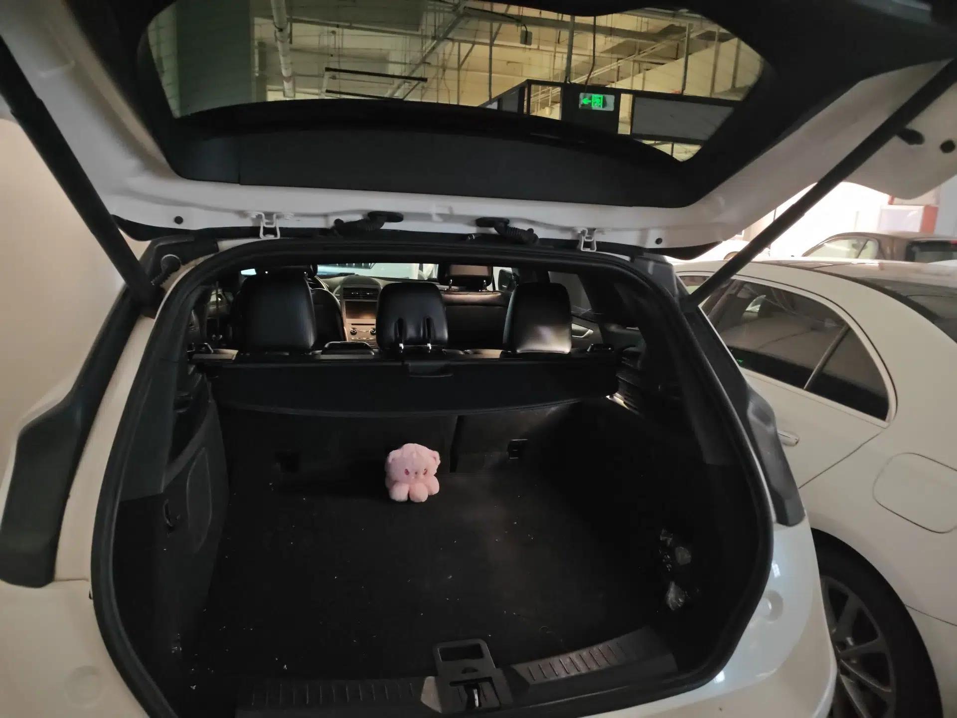 Lincoln MKC 2014 2.0T Two-Wheel Drive Deluxe Edition — миниатюра 19