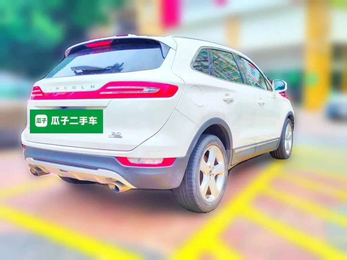 Lincoln MKC 2014 2.0T Two-Wheel Drive Deluxe Edition — миниатюра 4