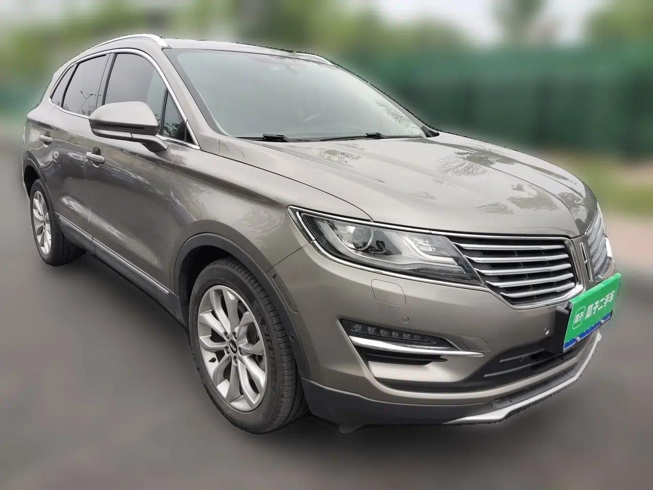 Lincoln MKC 2017 2.0T Two-Wheel-Drive Luxury Edition — миниатюра 3