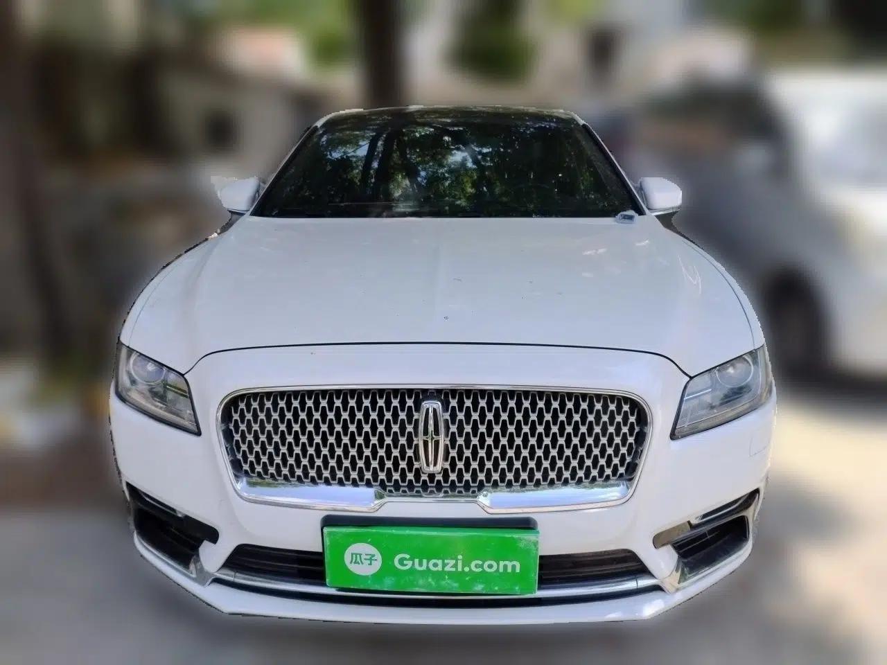 Lincoln Continental 2017 2.0T Two-Wheel Drive Deluxe Edition — миниатюра 2