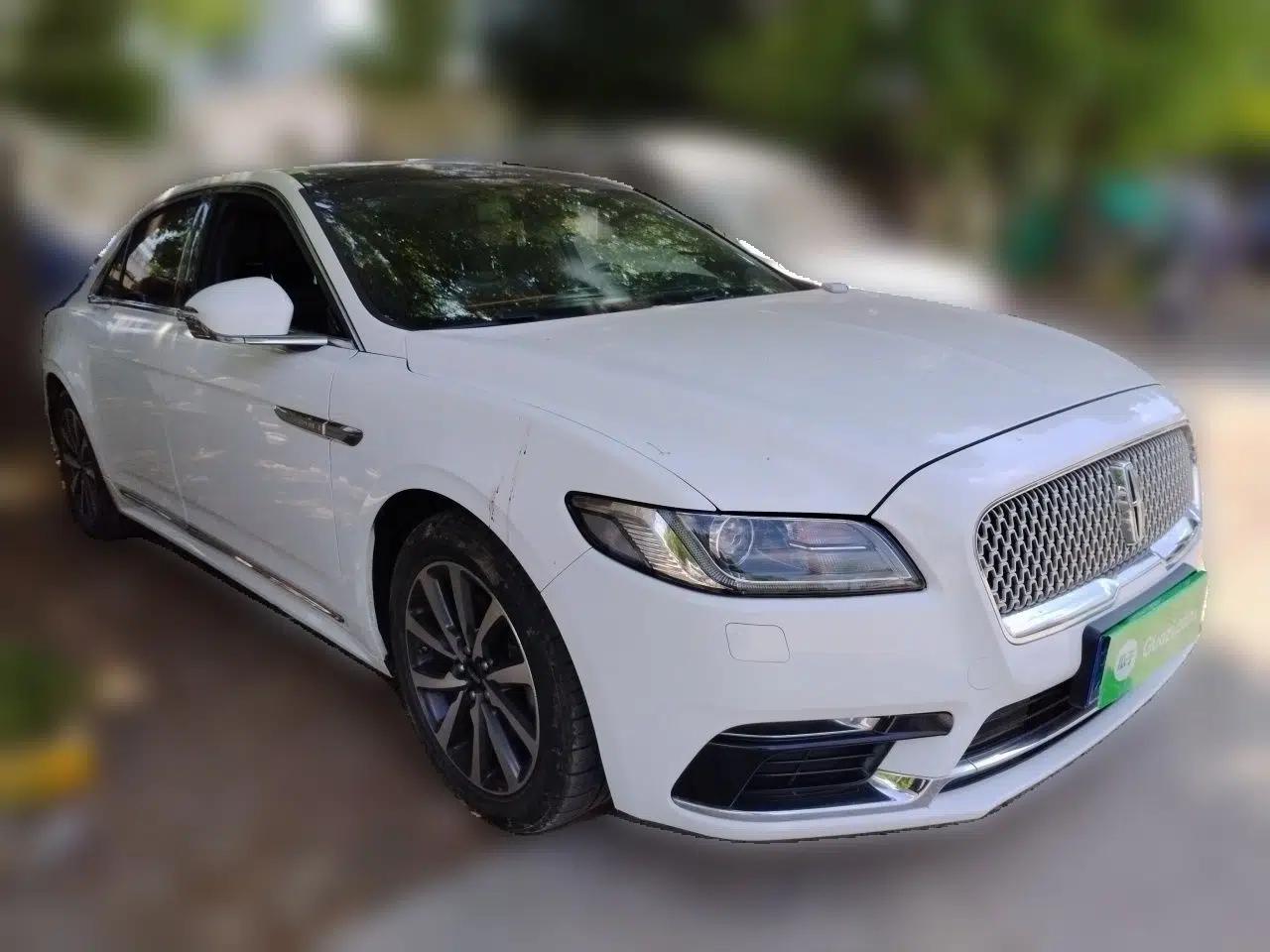 Lincoln Continental 2017 2.0T Two-Wheel Drive Deluxe Edition — миниатюра 3