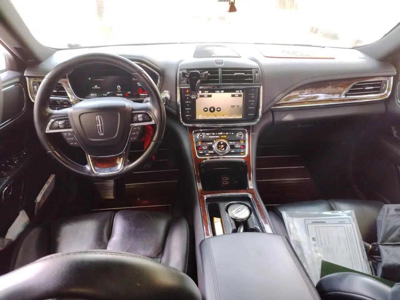 Lincoln Continental 2017 2.0T Two-Wheel Drive Deluxe Edition — миниатюра 10
