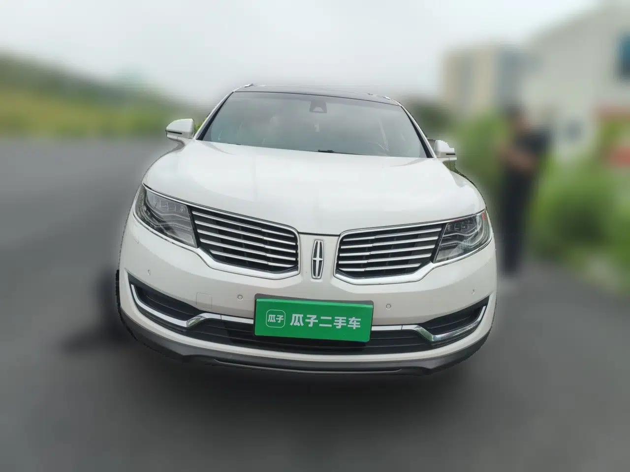 Lincoln MKX 2015 2.7T Four-Wheel Drive Prestige Edition — миниатюра 2