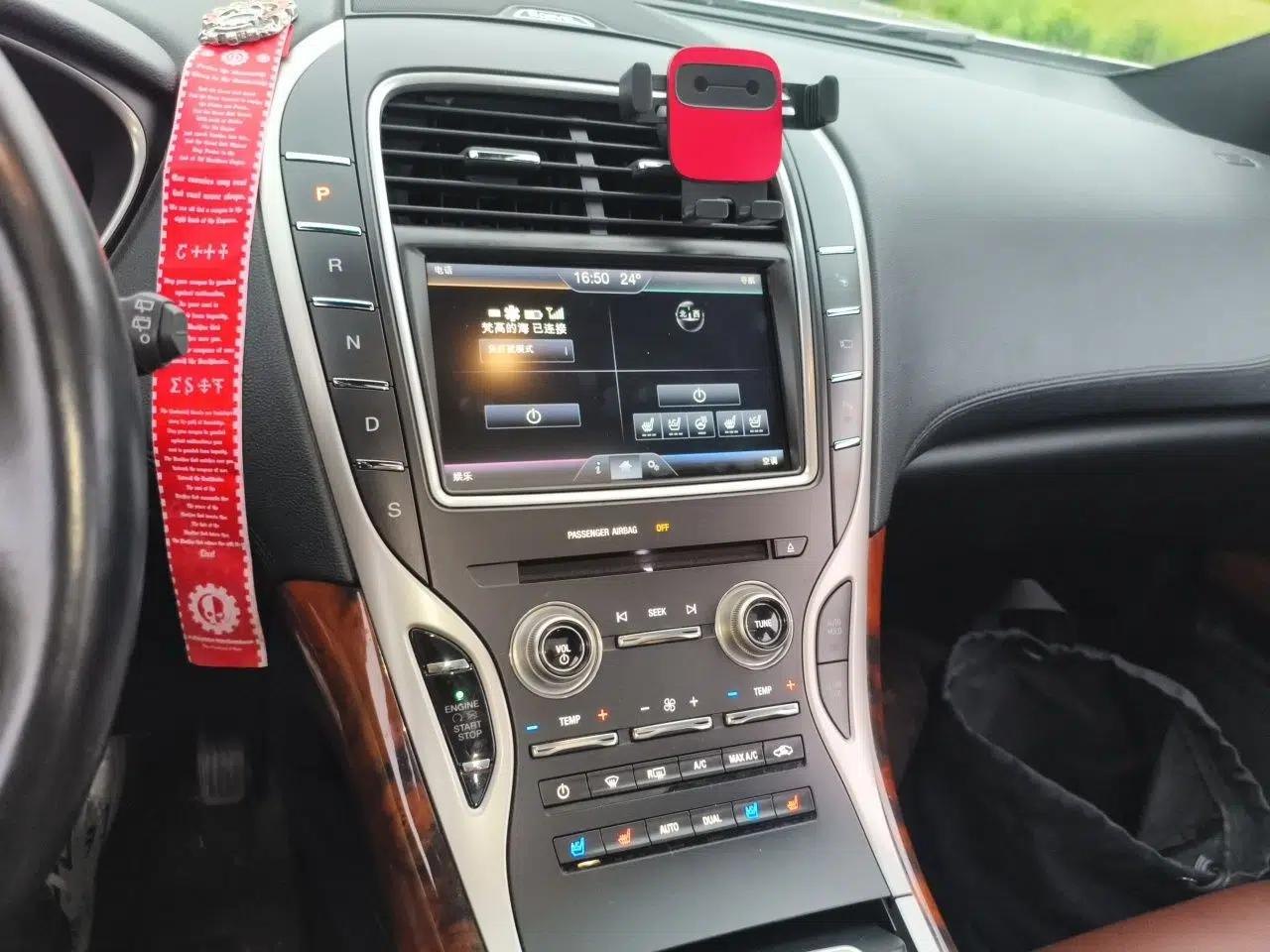 Lincoln MKX 2015 2.7T Four-Wheel Drive Prestige Edition — миниатюра 14