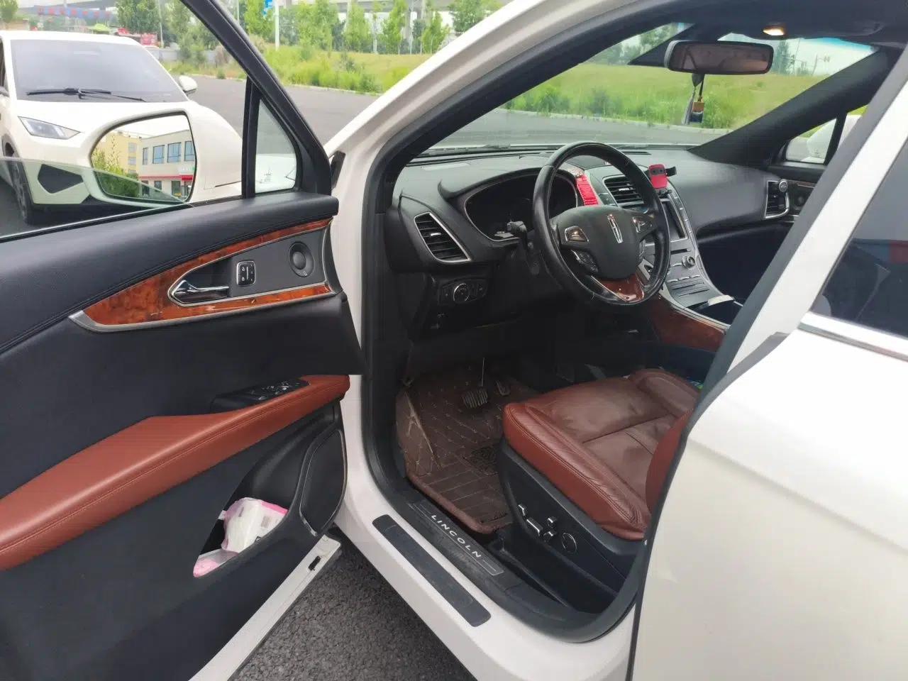 Lincoln MKX 2015 2.7T Four-Wheel Drive Prestige Edition — миниатюра 17