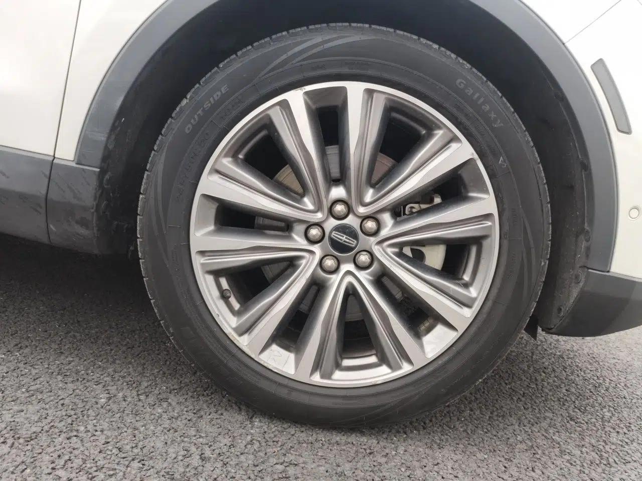 Lincoln MKX 2015 2.7T Four-Wheel Drive Prestige Edition — миниатюра 8