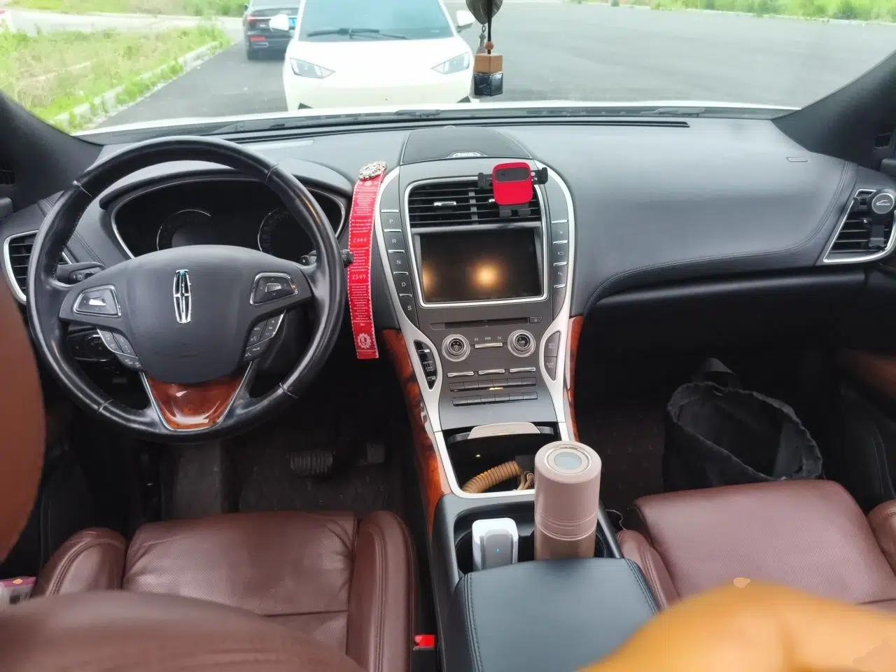 Lincoln MKX 2015 2.7T Four-Wheel Drive Prestige Edition — миниатюра 10
