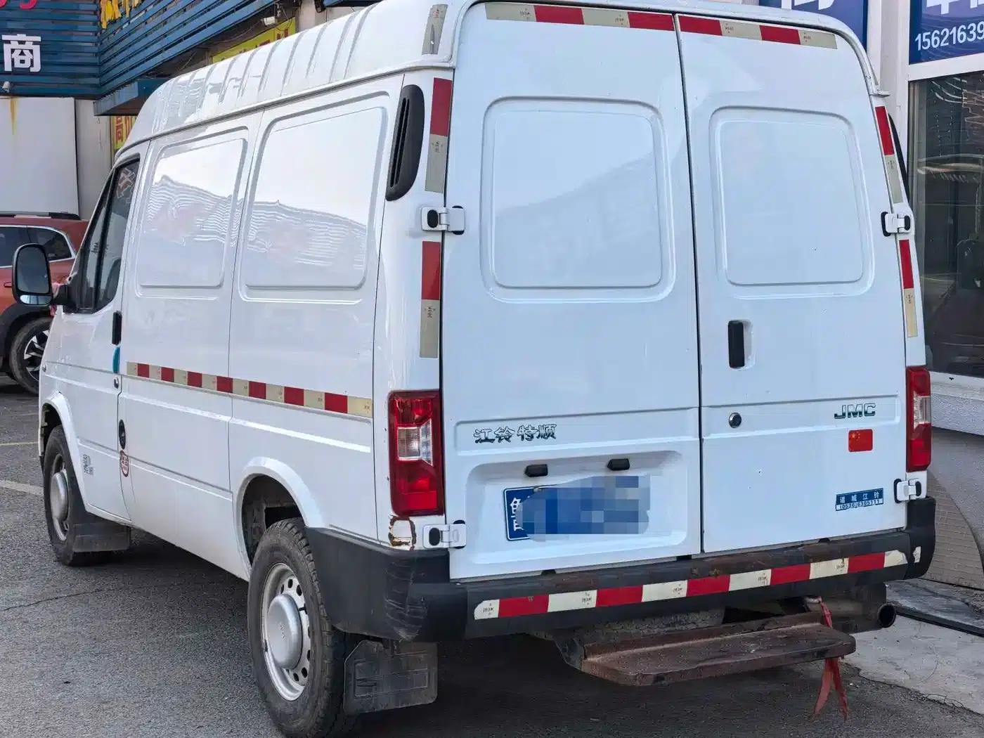 Teshun 2019 2.8T Commercial Vehicle Short Wheelbase Mid-Roof 3-Seater National VI JX493 — миниатюра 4
