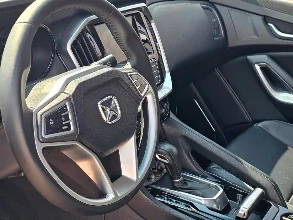 Yusheng S350 2016 2.0T Automatic 4WD Gasoline Luxury 5-Seater — миниатюра 5