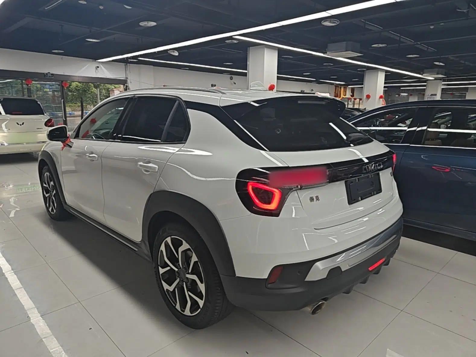Lynk & Co 02 2018 1.5T DCT Two-Wheel Drive Sporty Version China V Standard — миниатюра 4