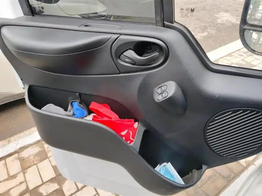 Jiangling Fushun 2022 2.0T Manual Multi-functional Passenger Vehicle, Short Wheelbase, Medium-High Roof, 6 Seats — миниатюра 7