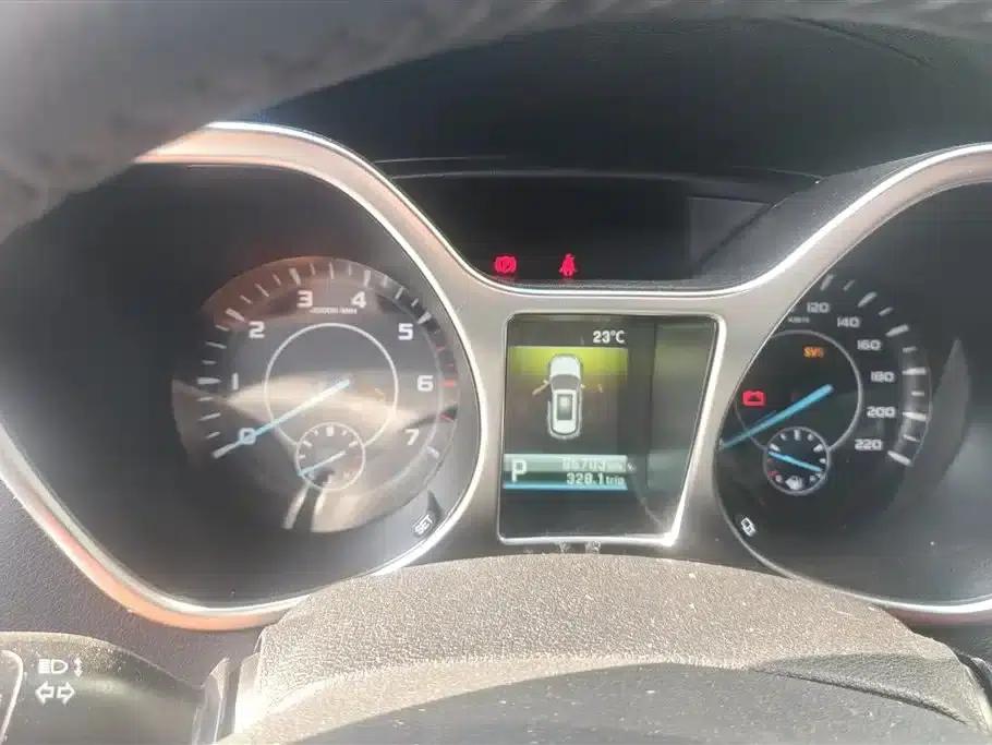 Yusheng S330 2016 1.5L GTDi Automatic 2WD Premium Edition — миниатюра 14