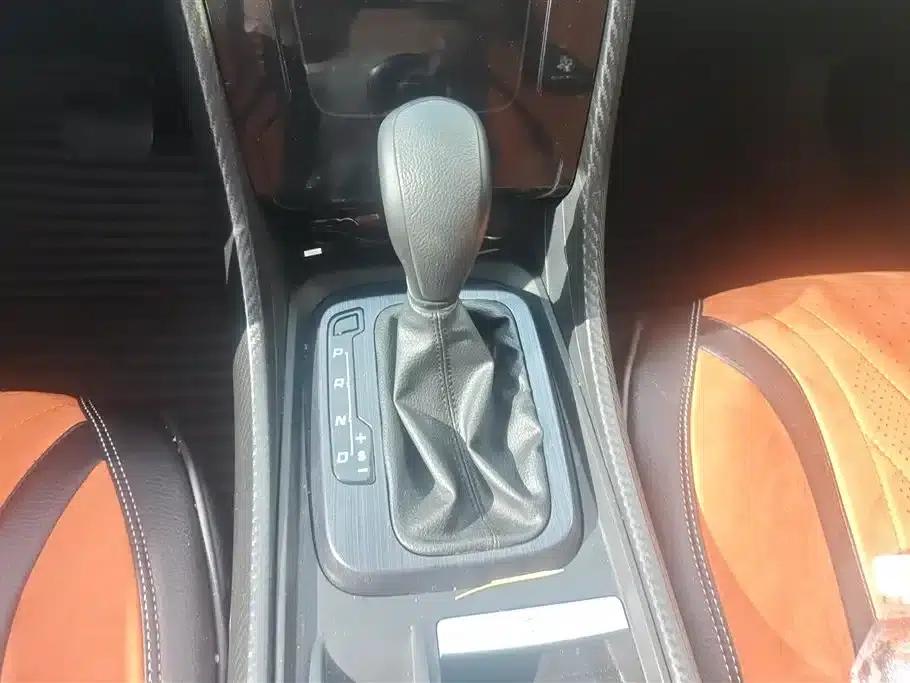 Yusheng S330 2016 1.5L GTDi Automatic 2WD Premium Edition — миниатюра 16