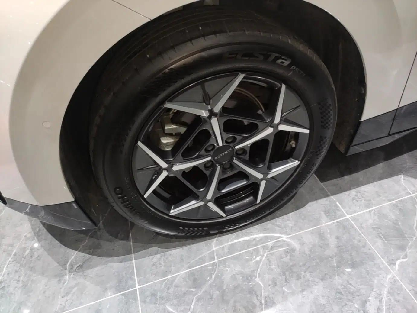 Lynk & Co Z20 2025 530 km Range Rear-Wheel Drive Pro — миниатюра 8