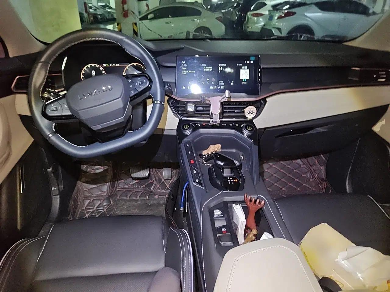 Lynk & Co 06 EM-P 2022 PHEV Shero Pink Special Edition — миниатюра 10
