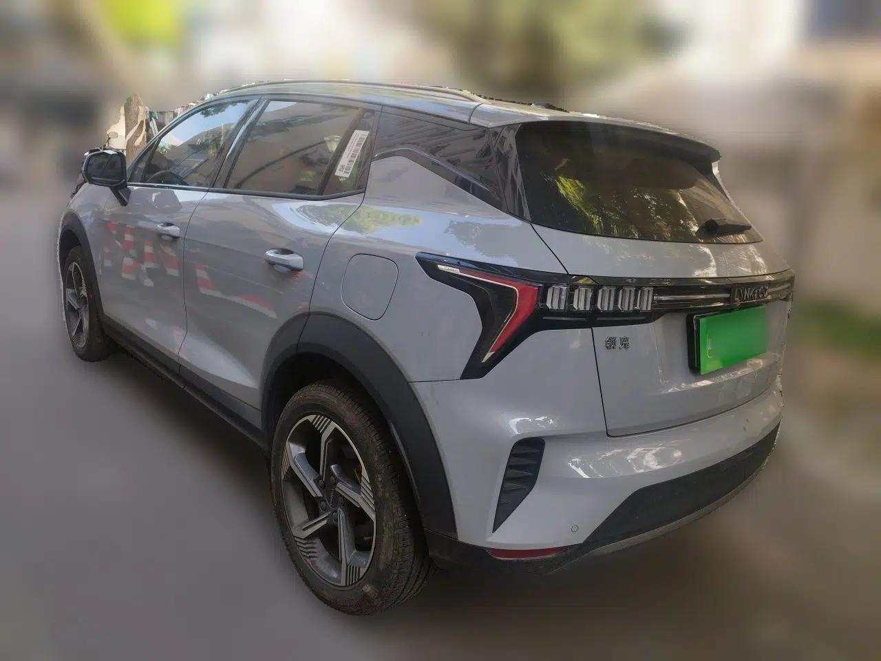 Lynk & Co 06 EM-P 2023 1.5T Remix PHEV Pro — миниатюра 4