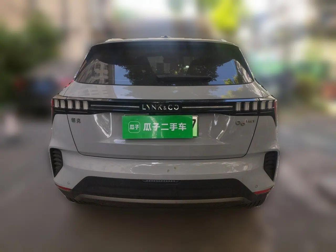 Lynk & Co 06 EM-P 2023 1.5T Remix PHEV Pro — миниатюра 5