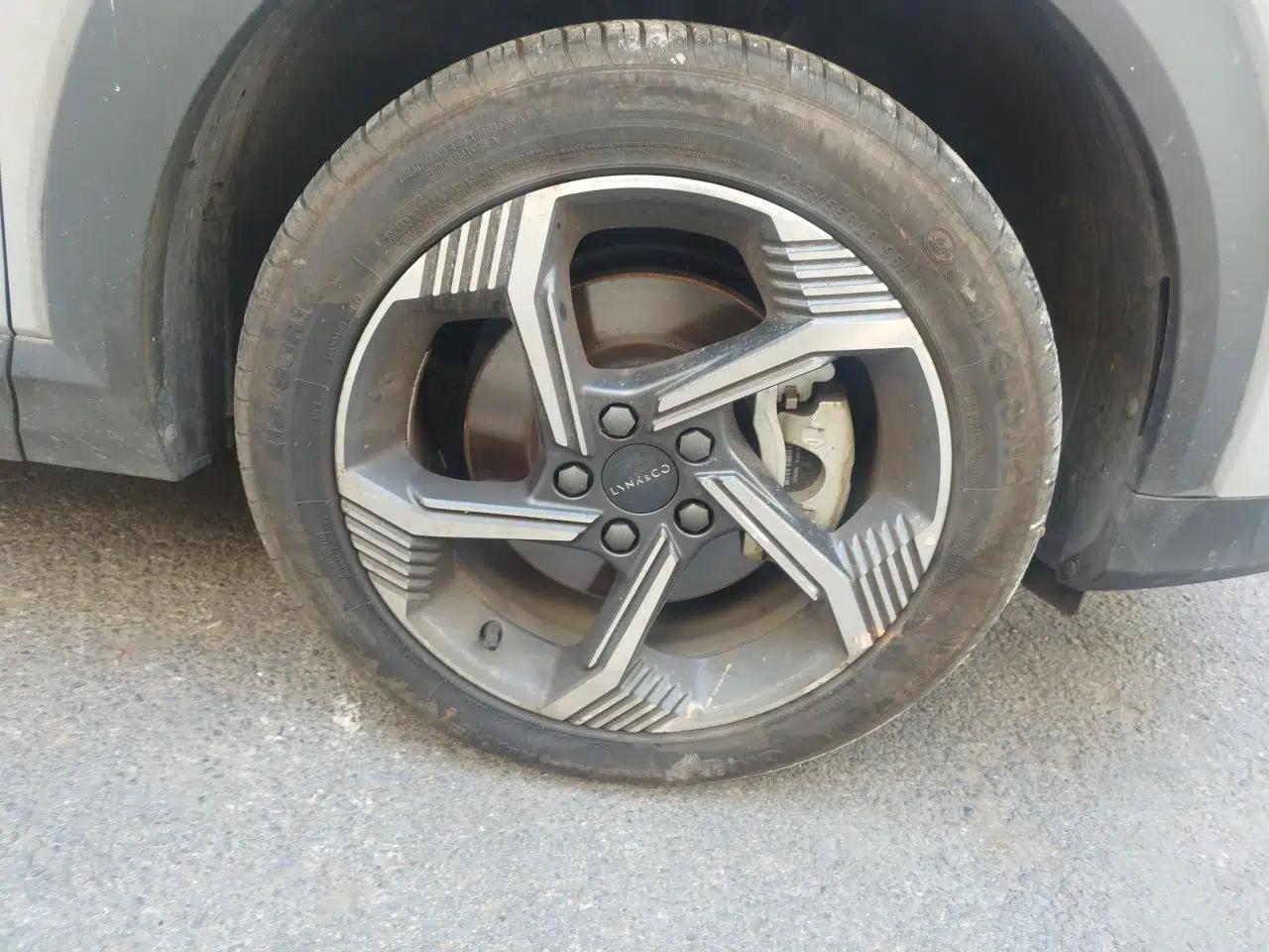 Lynk & Co 06 EM-P 2023 1.5T Remix PHEV Pro — миниатюра 8