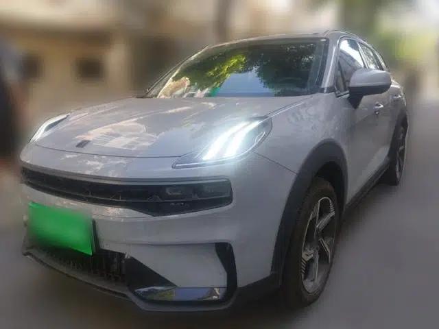 Lynk & Co 06 EM-P 2023 1.5T Remix PHEV Pro