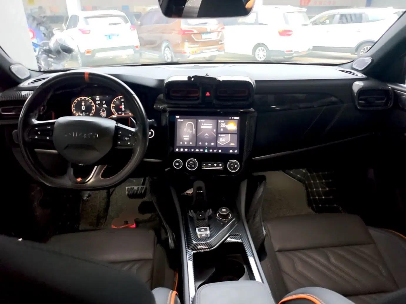 Lynk & Co 02 Hatchback 2021 2.0TD Halo Driving Control Kit Edition — миниатюра 13
