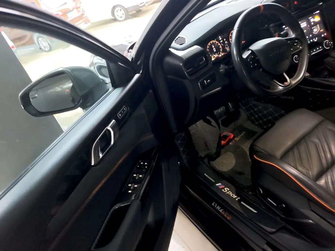 Lynk & Co 02 Hatchback 2021 2.0TD Halo Driving Control Kit Edition — миниатюра 19