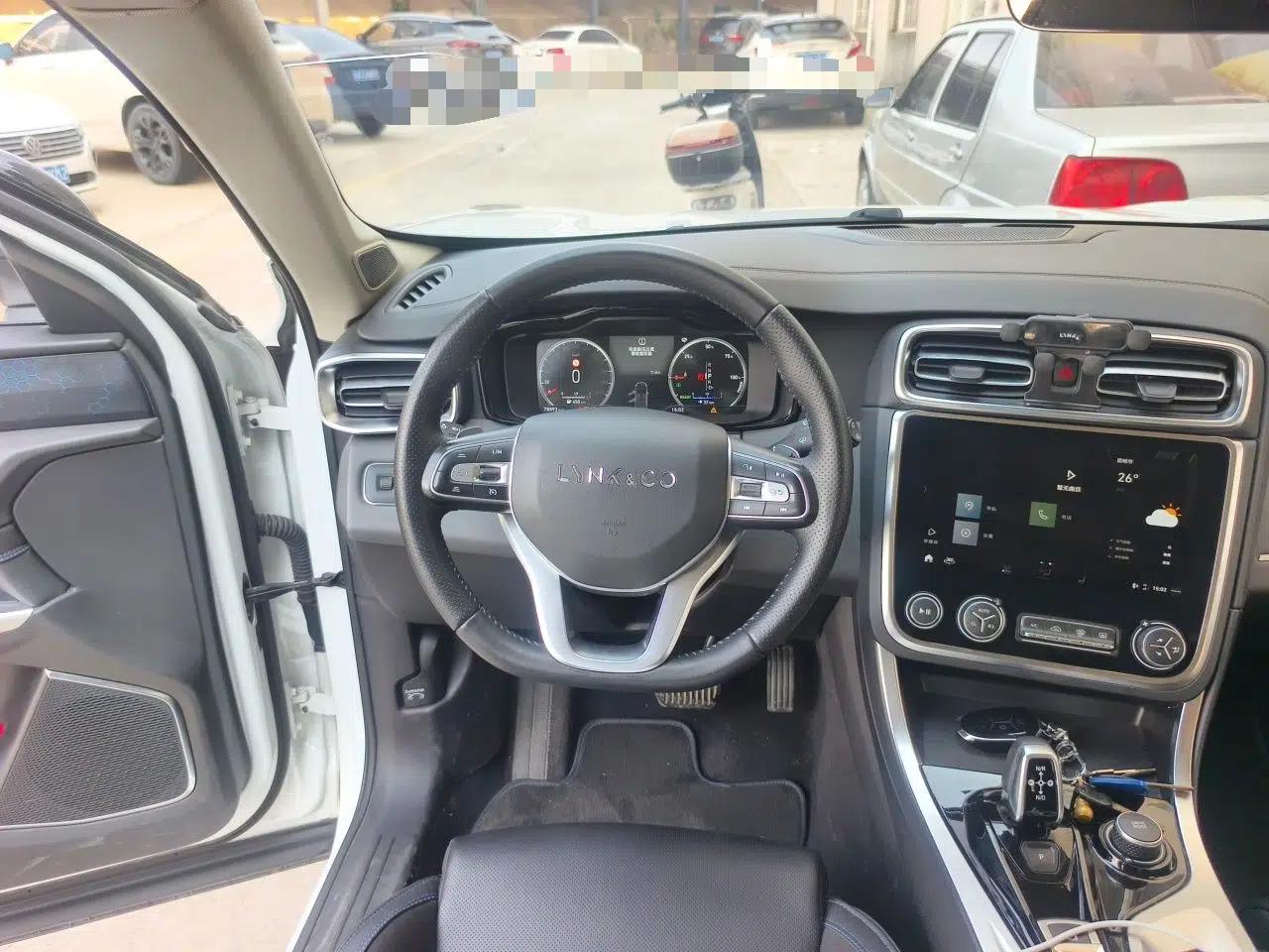 Lynk & Co 01 EM-P 2019 1.5T PHEV JingPro National VI — миниатюра 11