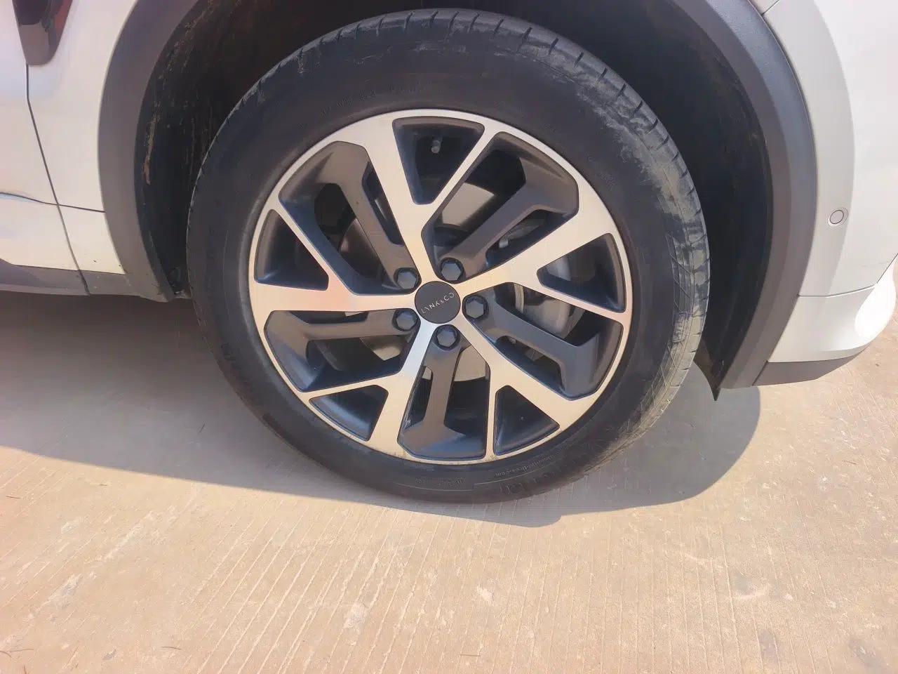 Lynk & Co 01 EM-P 2019 1.5T PHEV JingPro National VI — миниатюра 8