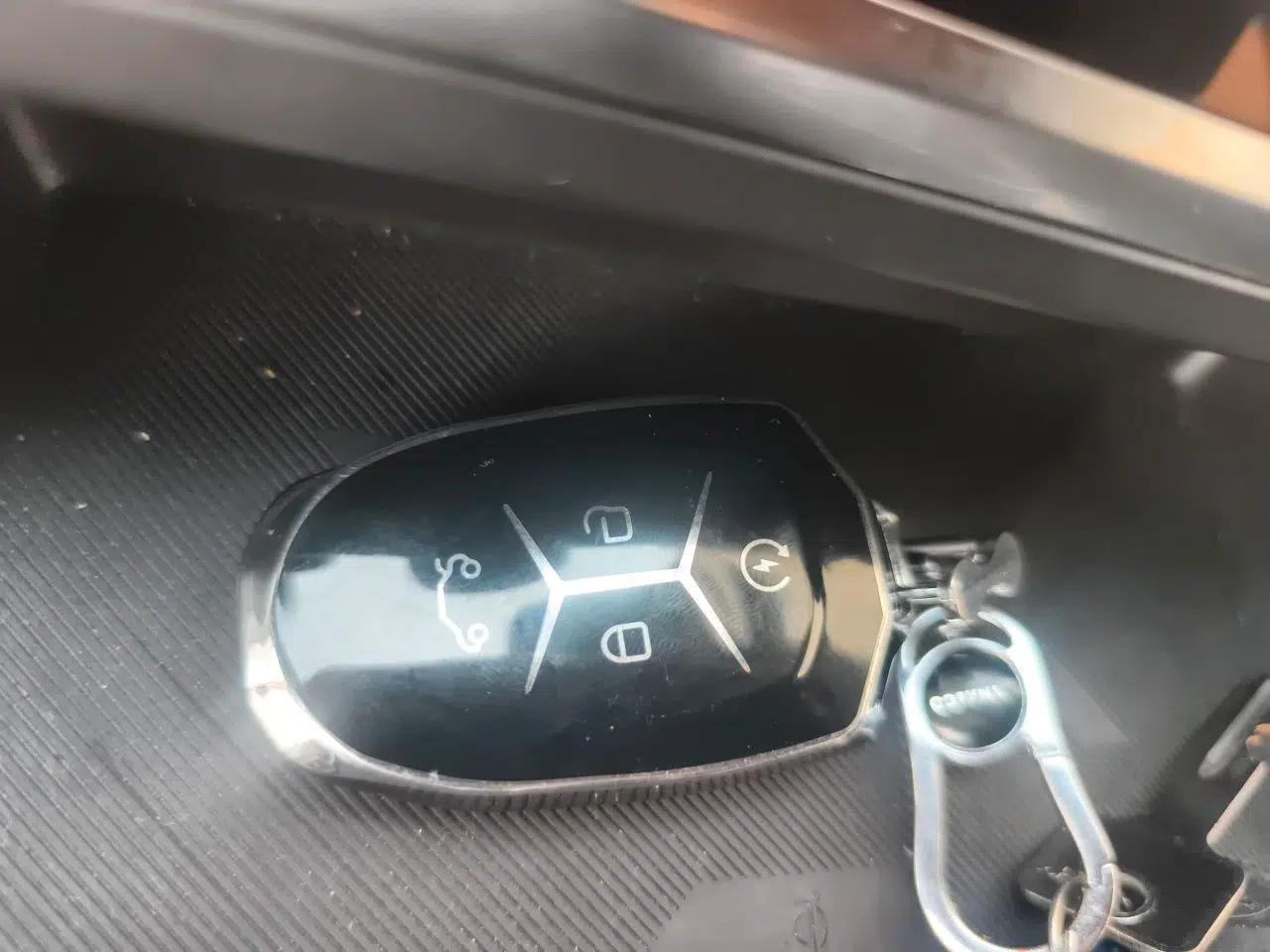 Lynk & Co 01 EM-P 2019 1.5T PHEV JingPro National VI — миниатюра 9