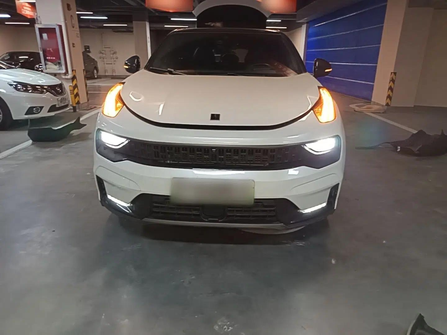 Lynk & Co 05 EM-P 2021 1.5TD PHEV HALO — миниатюра 2