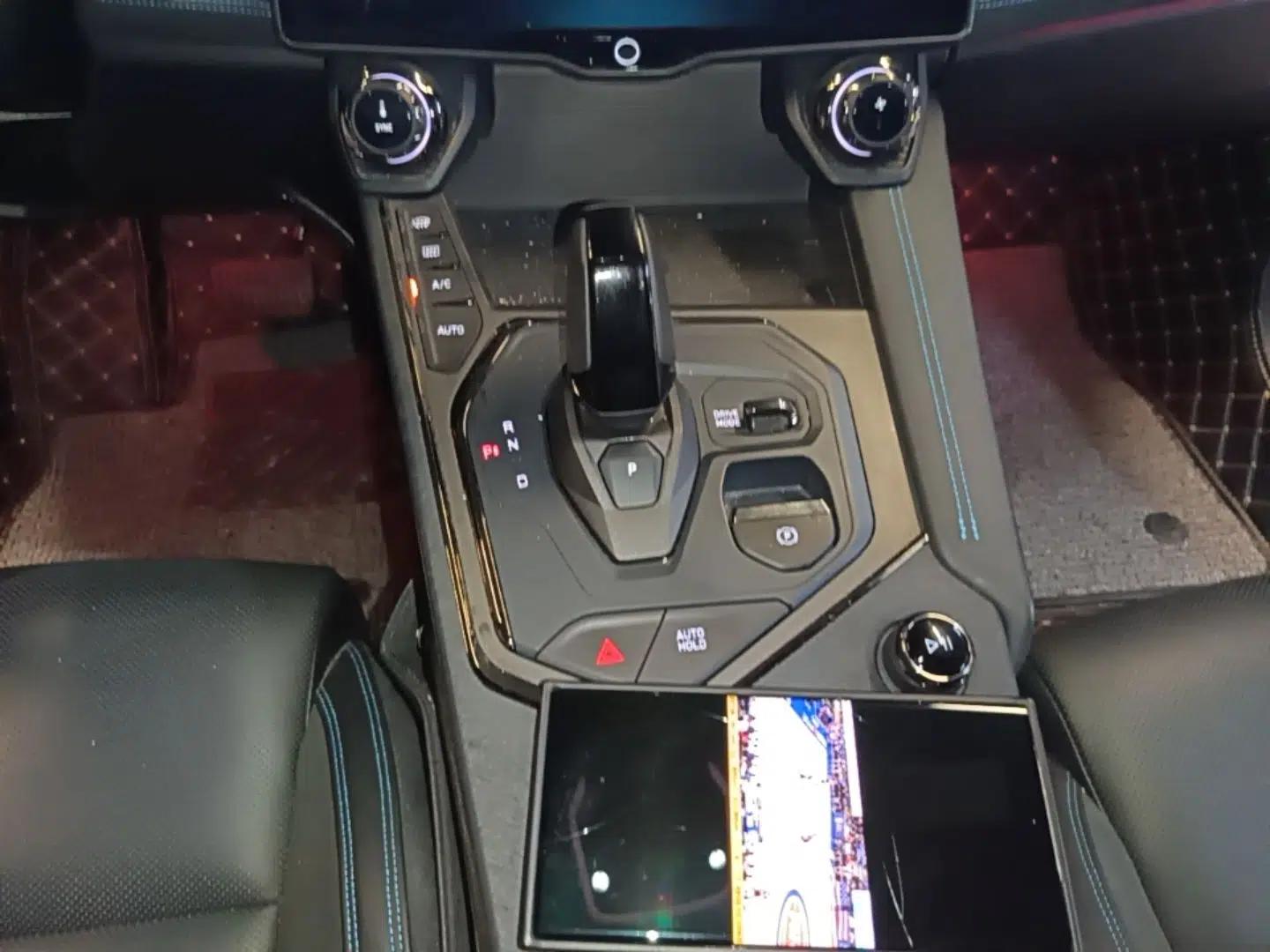 Lynk & Co 05 EM-P 2021 1.5TD PHEV HALO — миниатюра 17