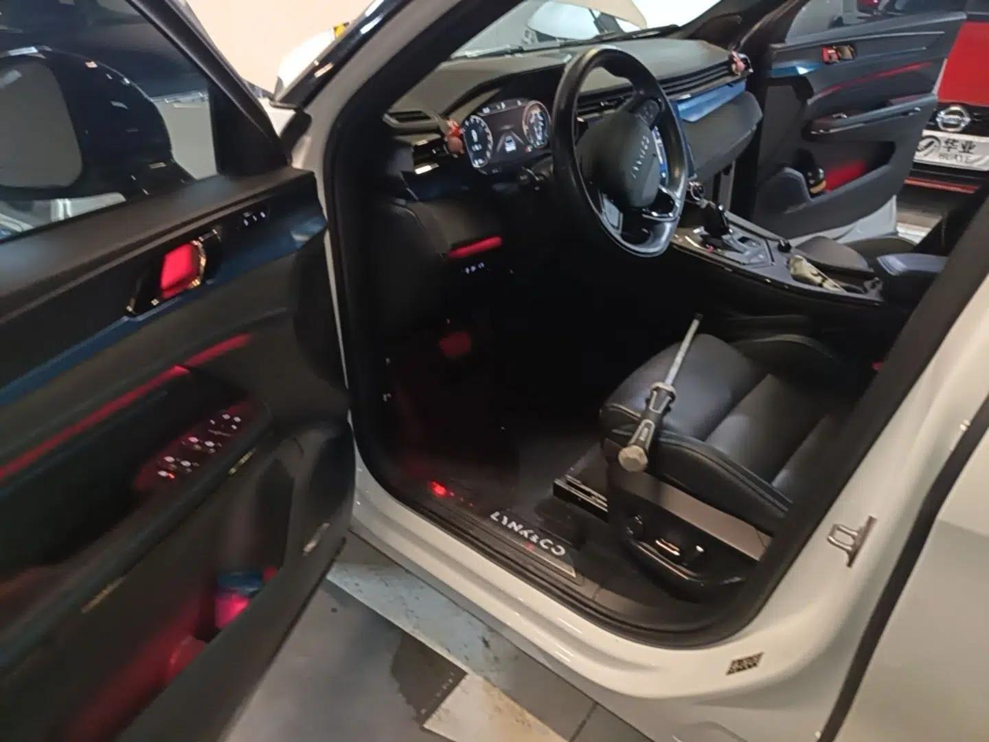 Lynk & Co 05 EM-P 2021 1.5TD PHEV HALO — миниатюра 19