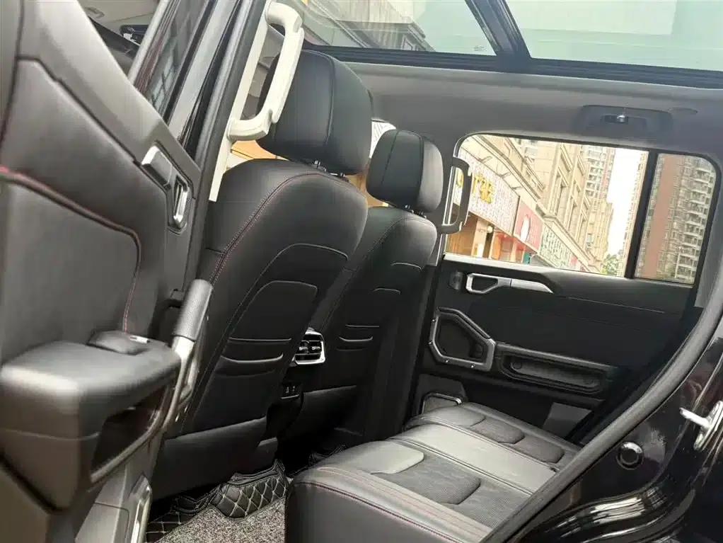 Jetour Traveler 2025 2.0TD XWD Automatic Conqueror Extended Version 7-Seater — миниатюра 11