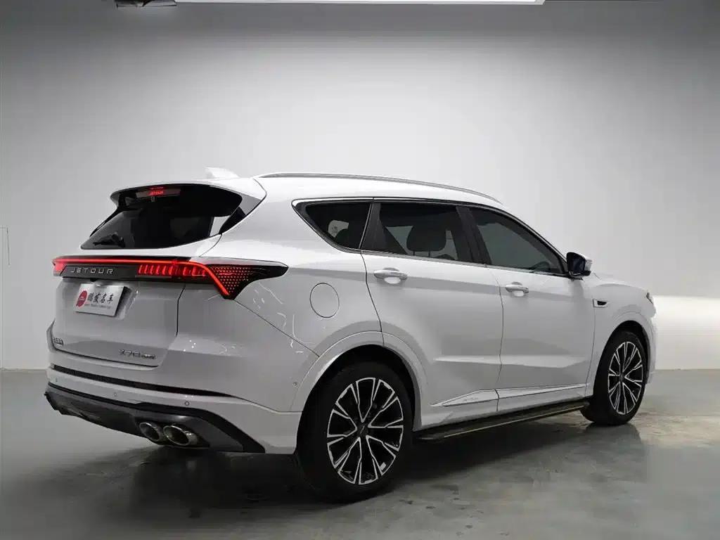 Jetour X70 PLUS 2021 Facelift 1.6T DCT 5-Seater — миниатюра 18