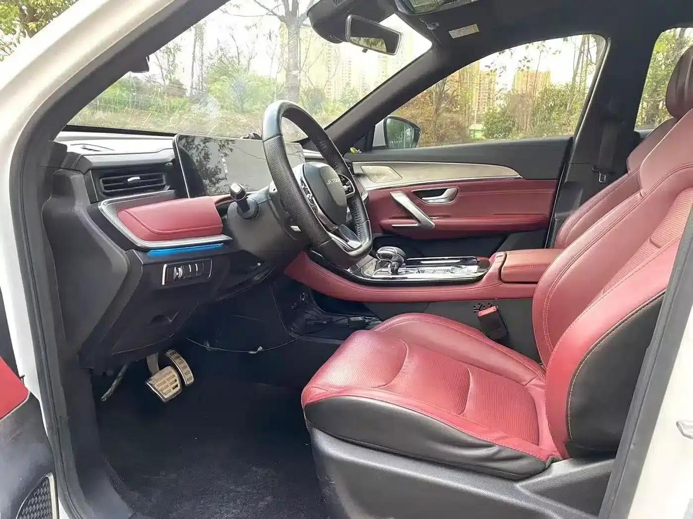 Jetour X70 PLUS 2021 1.6T DCT 7-seater — миниатюра 4
