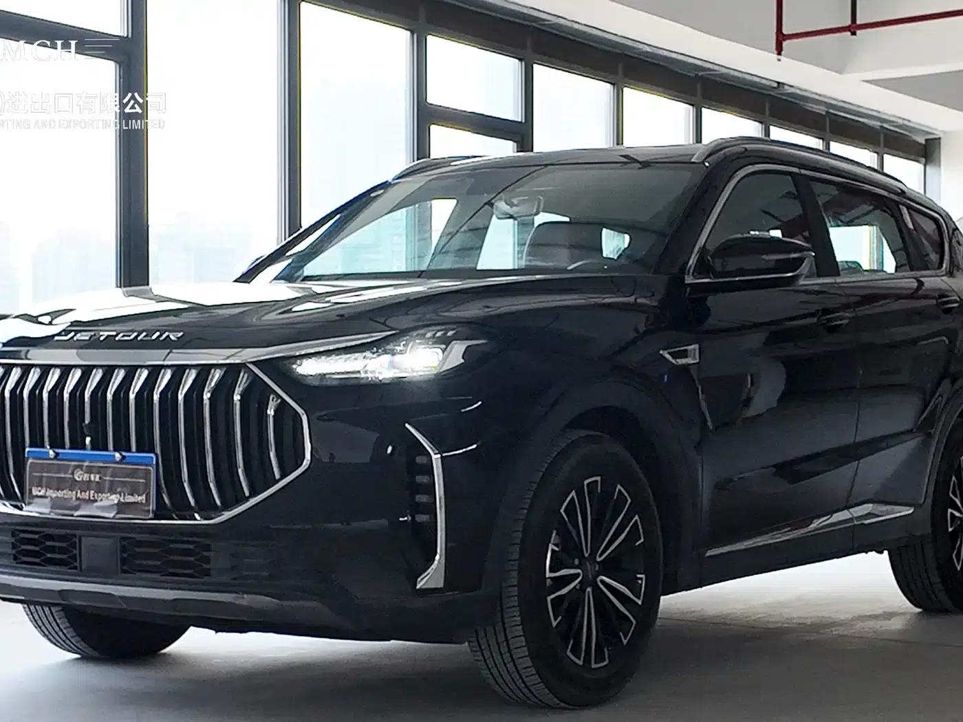 Jetour X70 PLUS 2024 Champion Edition 1.5T Manual Champion 5-Seater — миниатюра 1