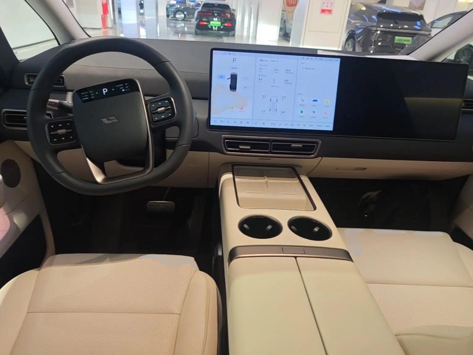 Li Auto MEGA 2025 Ultra Smart Refreshed Edition — миниатюра 13