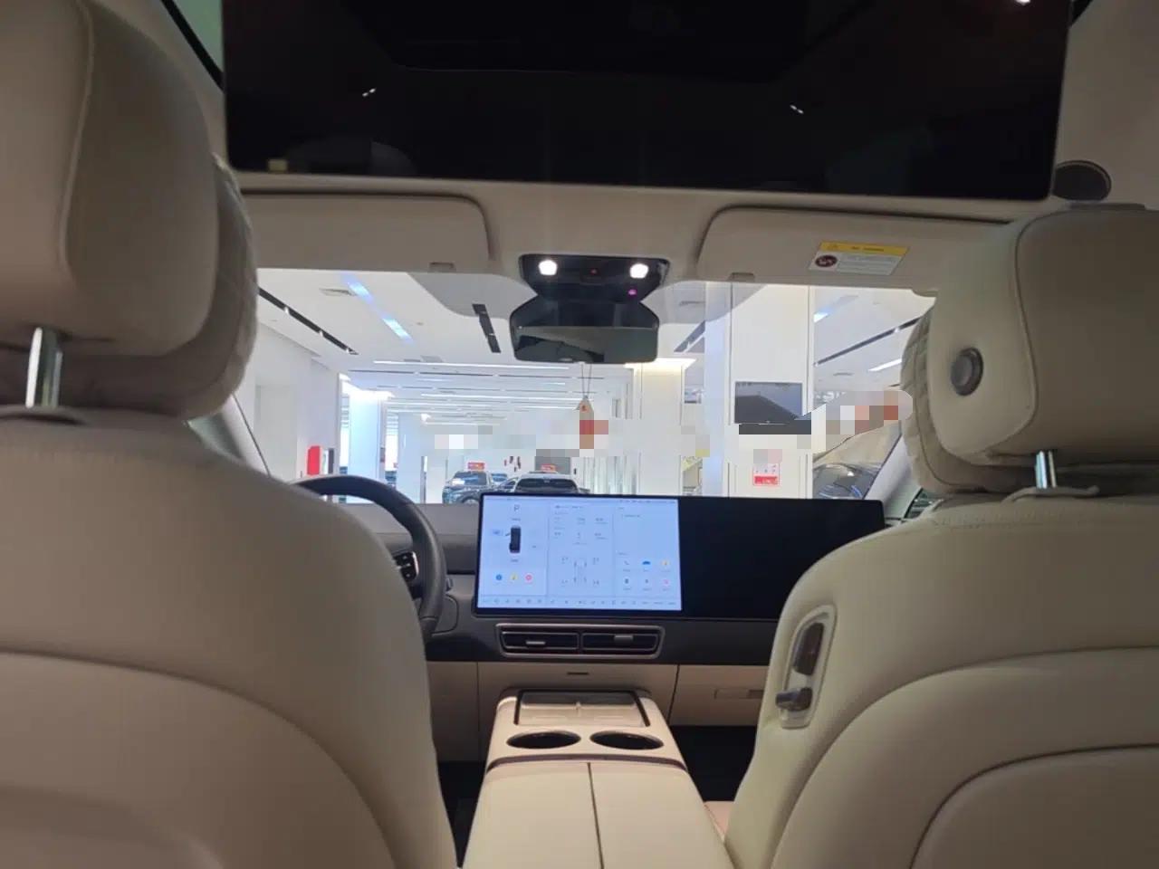 Li Auto MEGA 2025 Ultra Smart Refreshed Edition — миниатюра 21