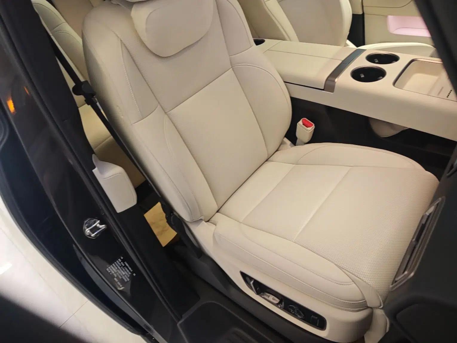 Li Auto MEGA 2025 Ultra Smart Refreshed Edition — миниатюра 23
