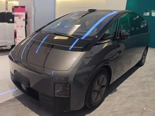 Li Auto MEGA 2025 Ultra Smart Refreshed Edition