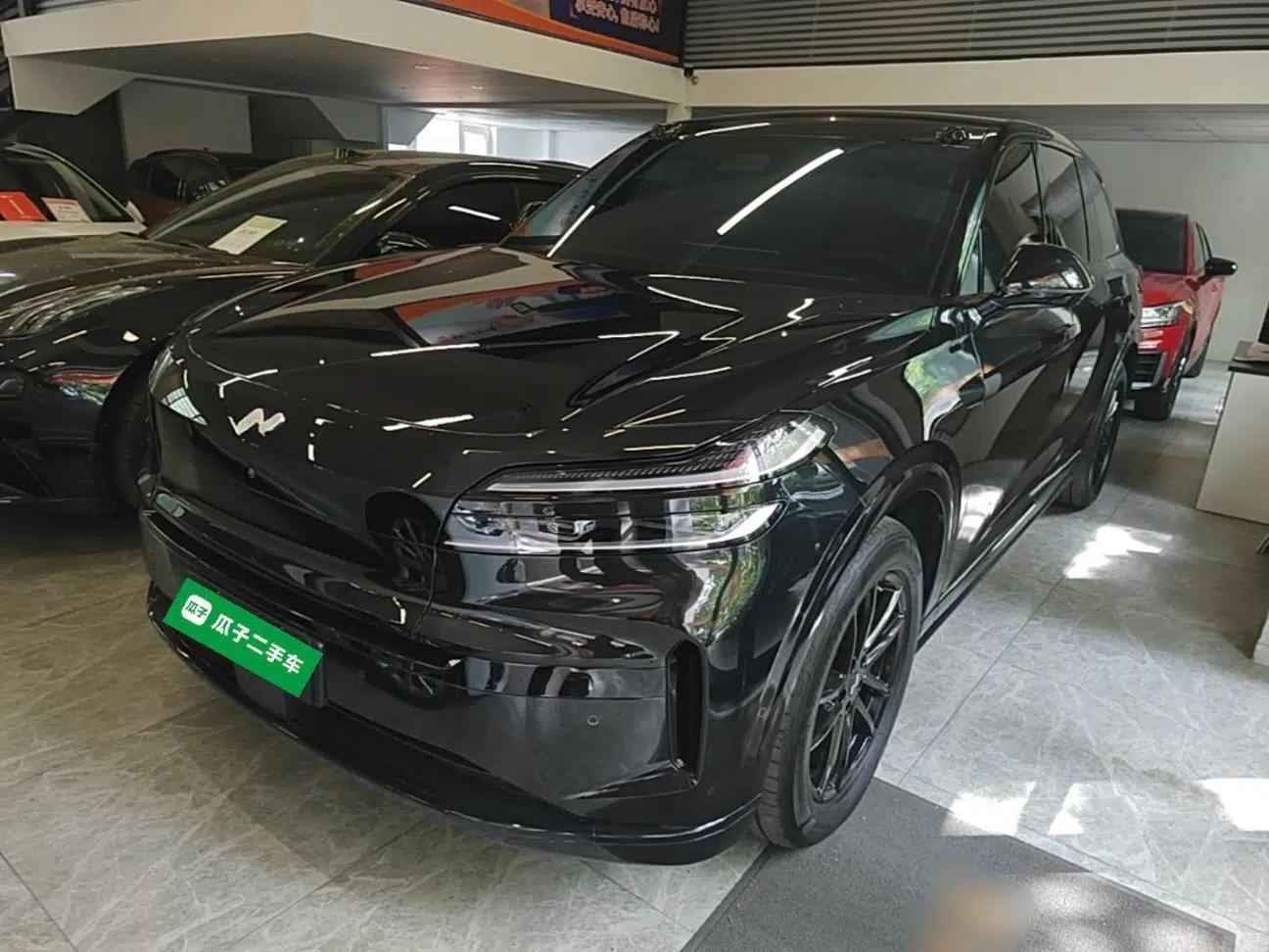 ONVO Luxeed L90 2025 Model—Ultra Six-Seater Version — миниатюра 1