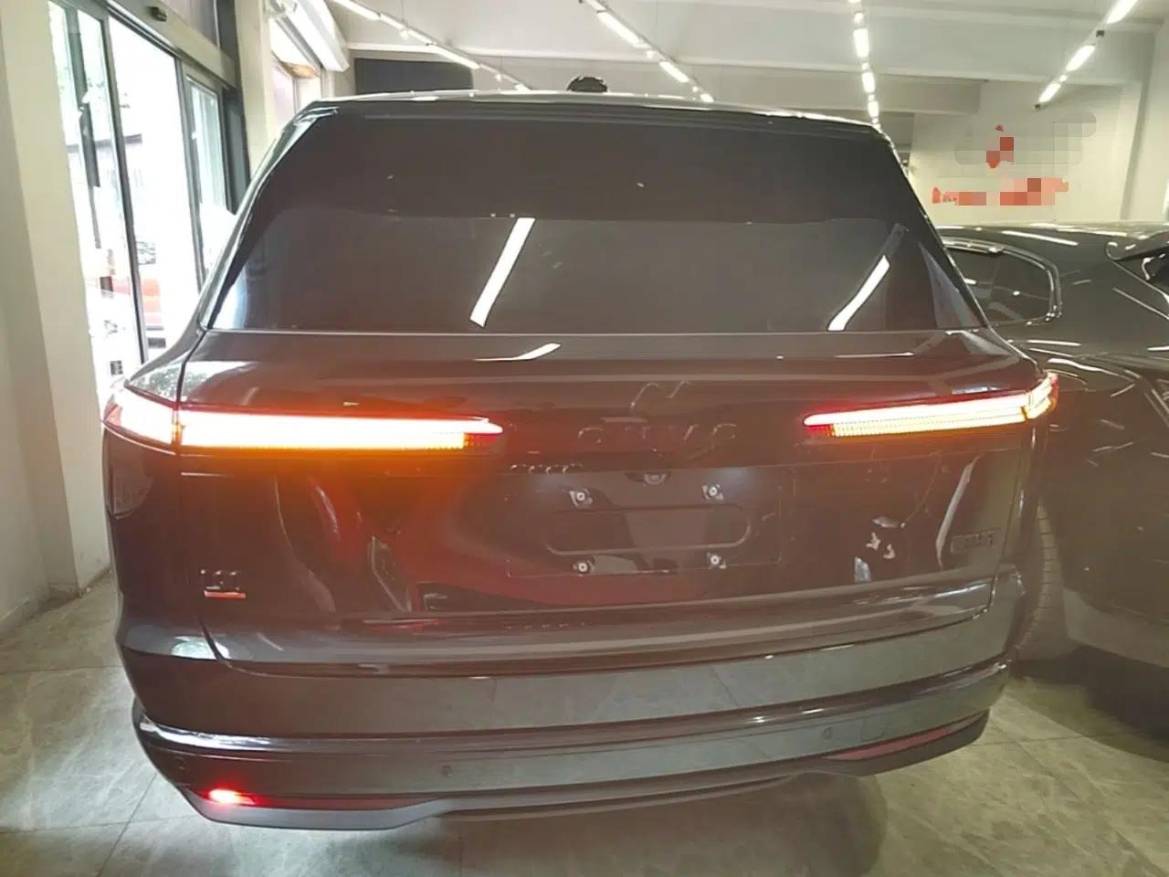 ONVO Luxeed L90 2025 Model—Ultra Six-Seater Version — миниатюра 5