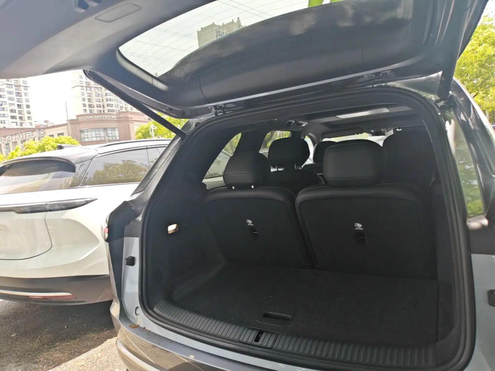 ONVO Luxeed L90 2025 Model—Max Six-Seater Version — миниатюра 21
