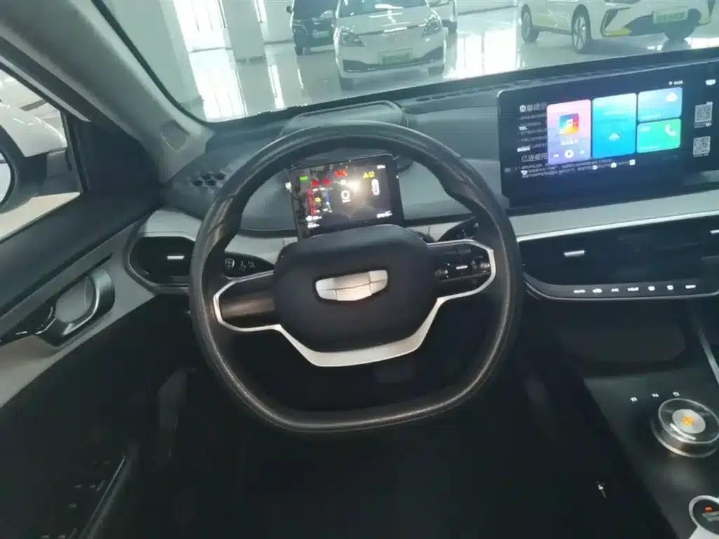 Geely Geometry A 2024 Model 410KM Travel Edition — миниатюра 11