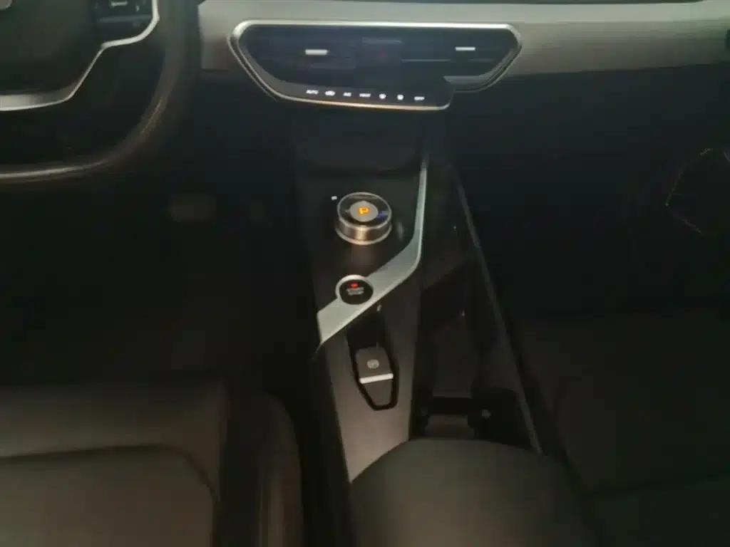 Geely Geometry A 2024 Model 410KM Travel Edition — миниатюра 14