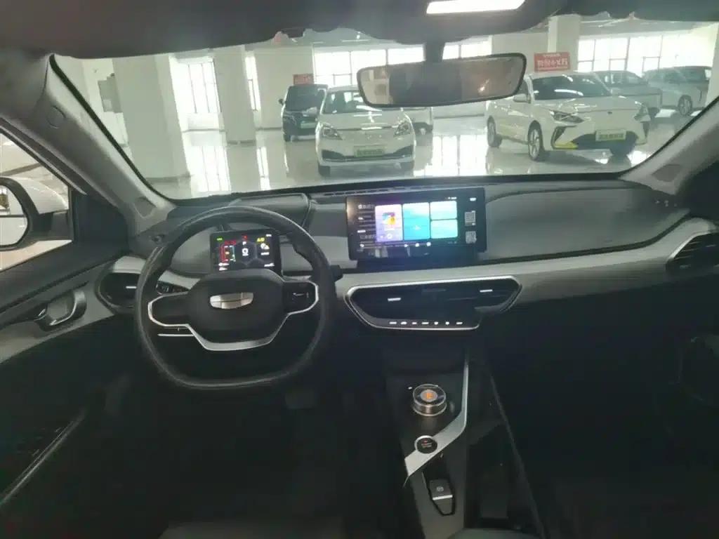 Geely Geometry A 2024 Model 410KM Travel Edition — миниатюра 10