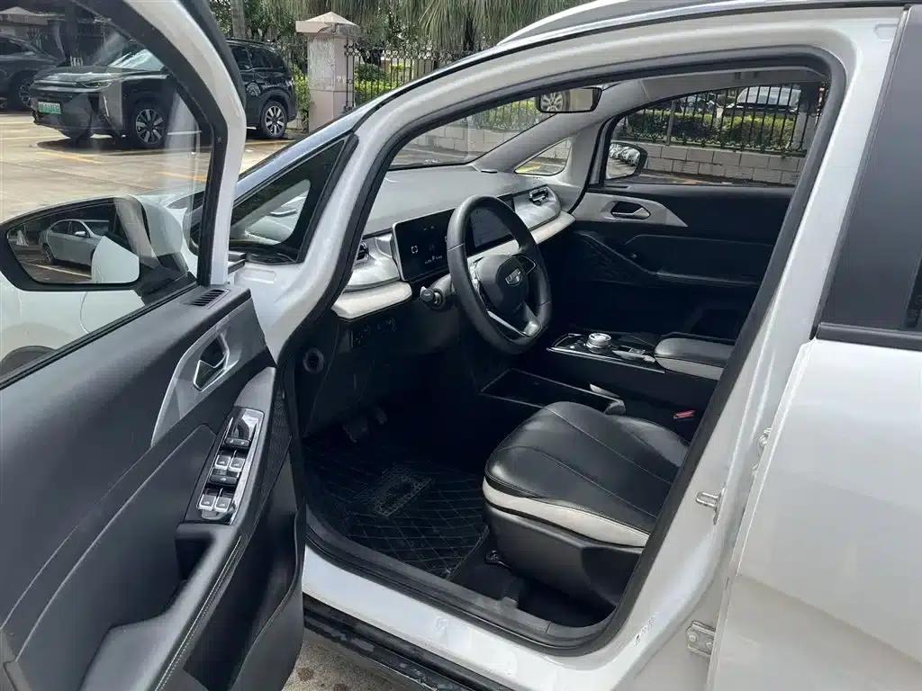 Geely Geometry E Firefly 2022 Model 401KM Linglong Tiger 4-Seater — миниатюра 4