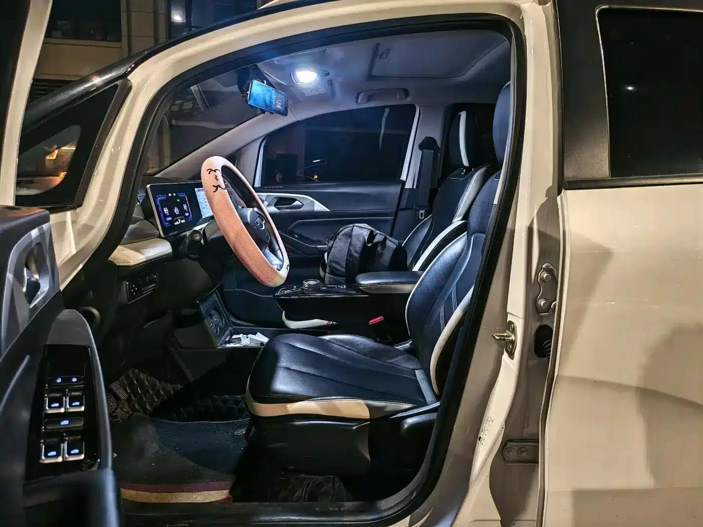 Geely Geometry E Firefly 2023 Model 401KM Linglong Tiger 5-Seater — миниатюра 6