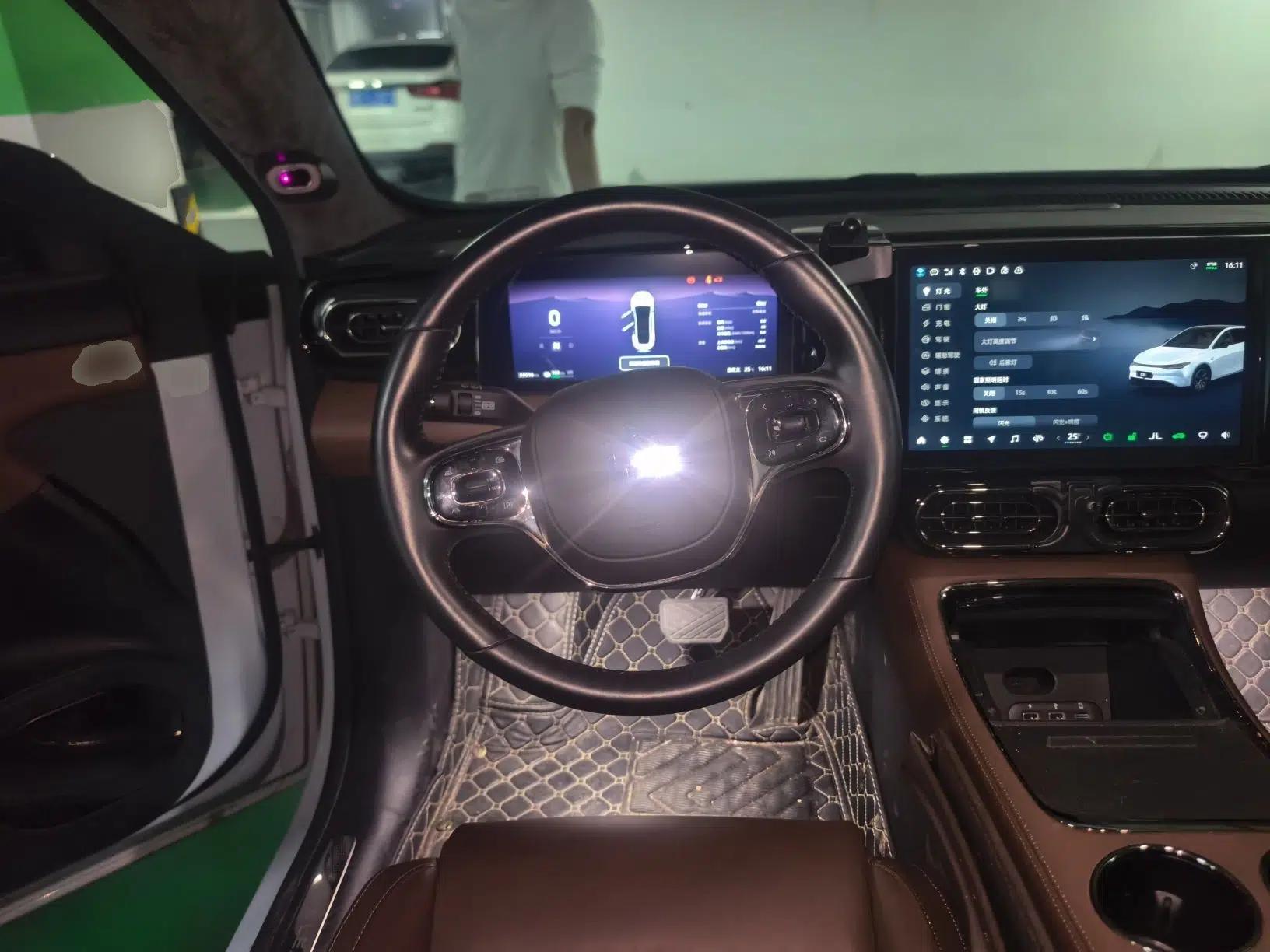 Leapmotor C01 2023 606 Smart Edition — миниатюра 11
