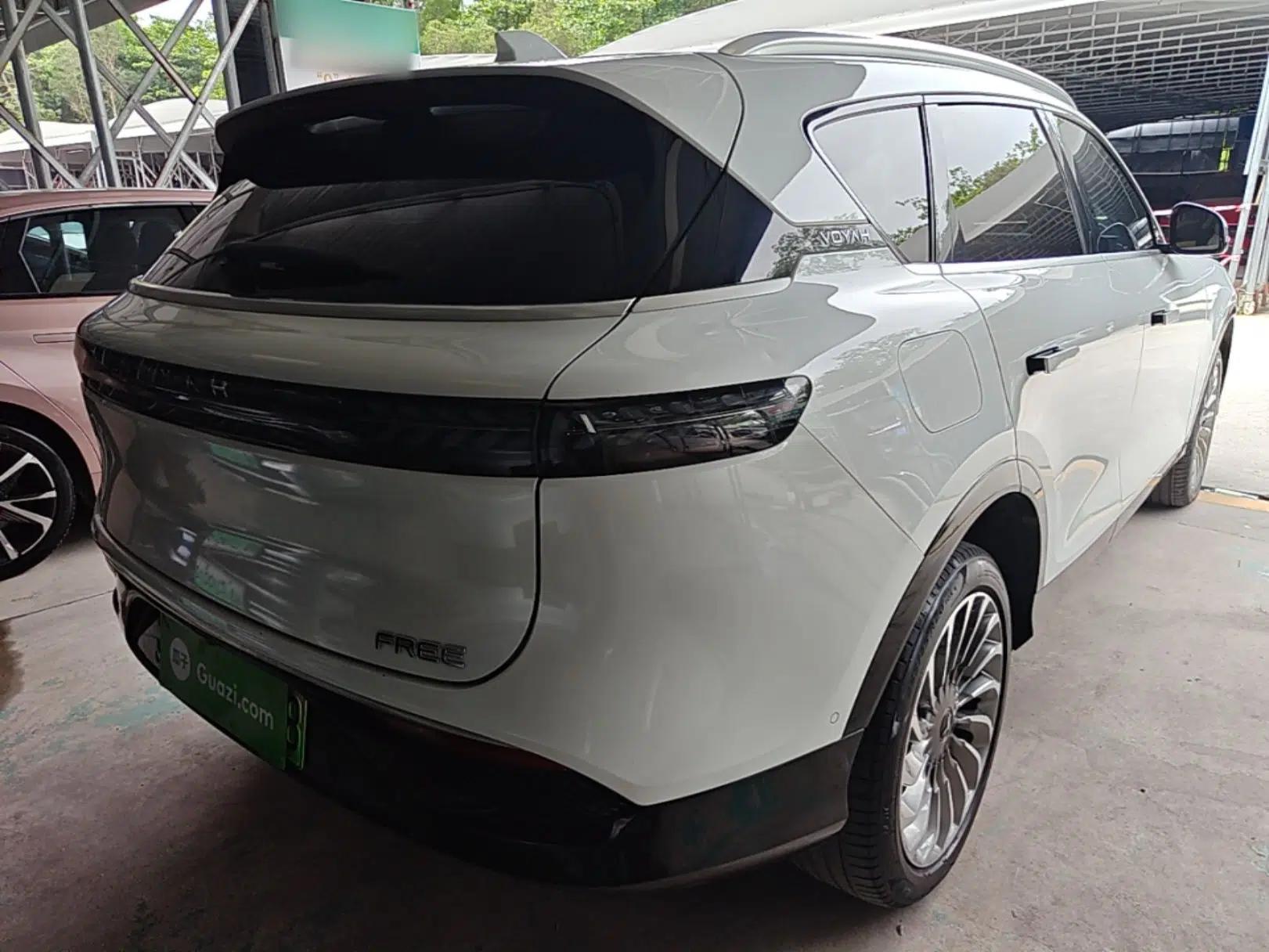 VOYAH FREE 2021 Four-Wheel Drive Standard Range-Extended Exclusive Luxury Package — миниатюра 6