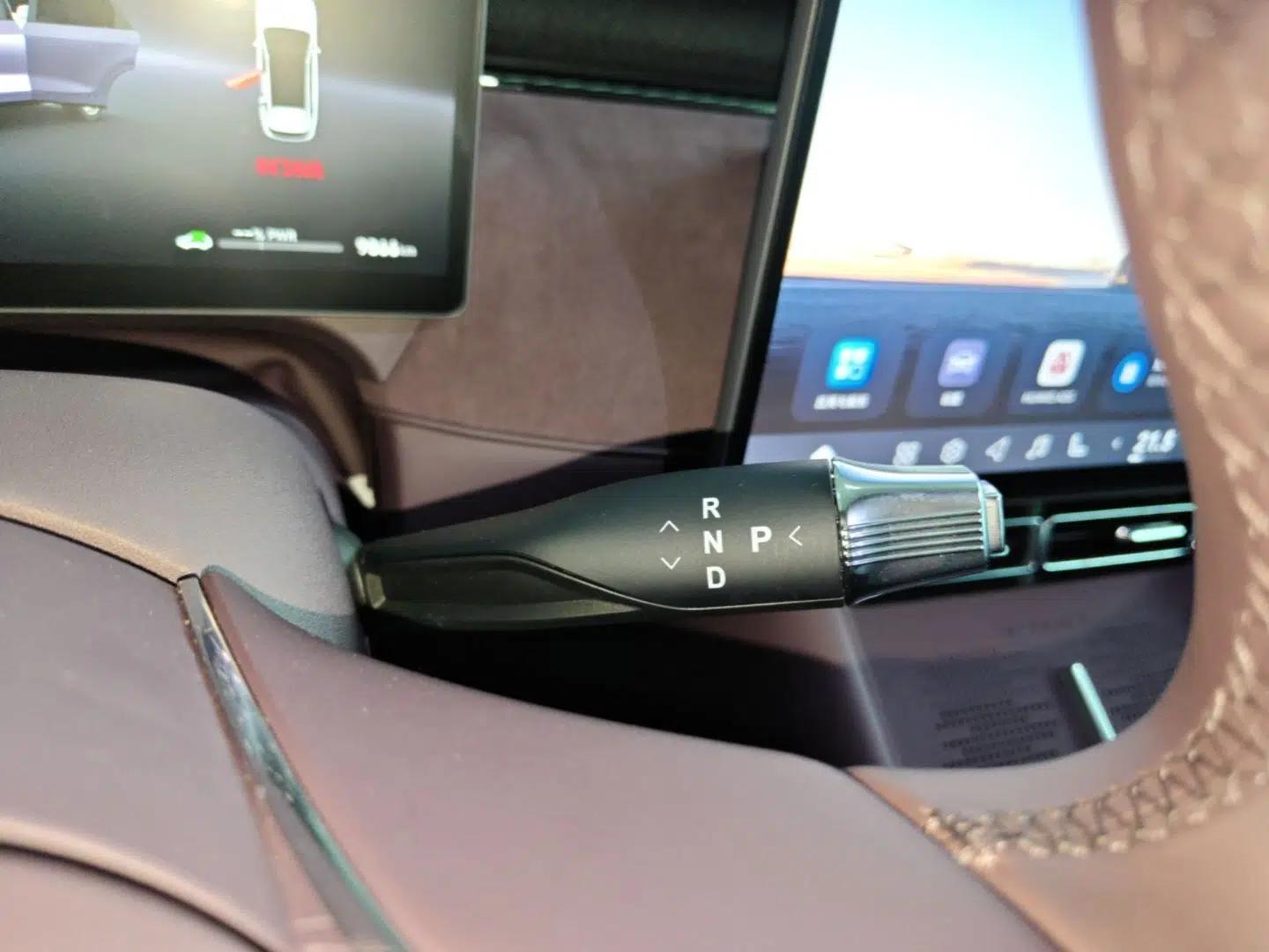 VOYAH FREE 2025 Model FREE+ Rear-Drive Qiankun Edition — миниатюра 17